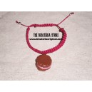 Pulsera macramé frambuesa con galleta rellena